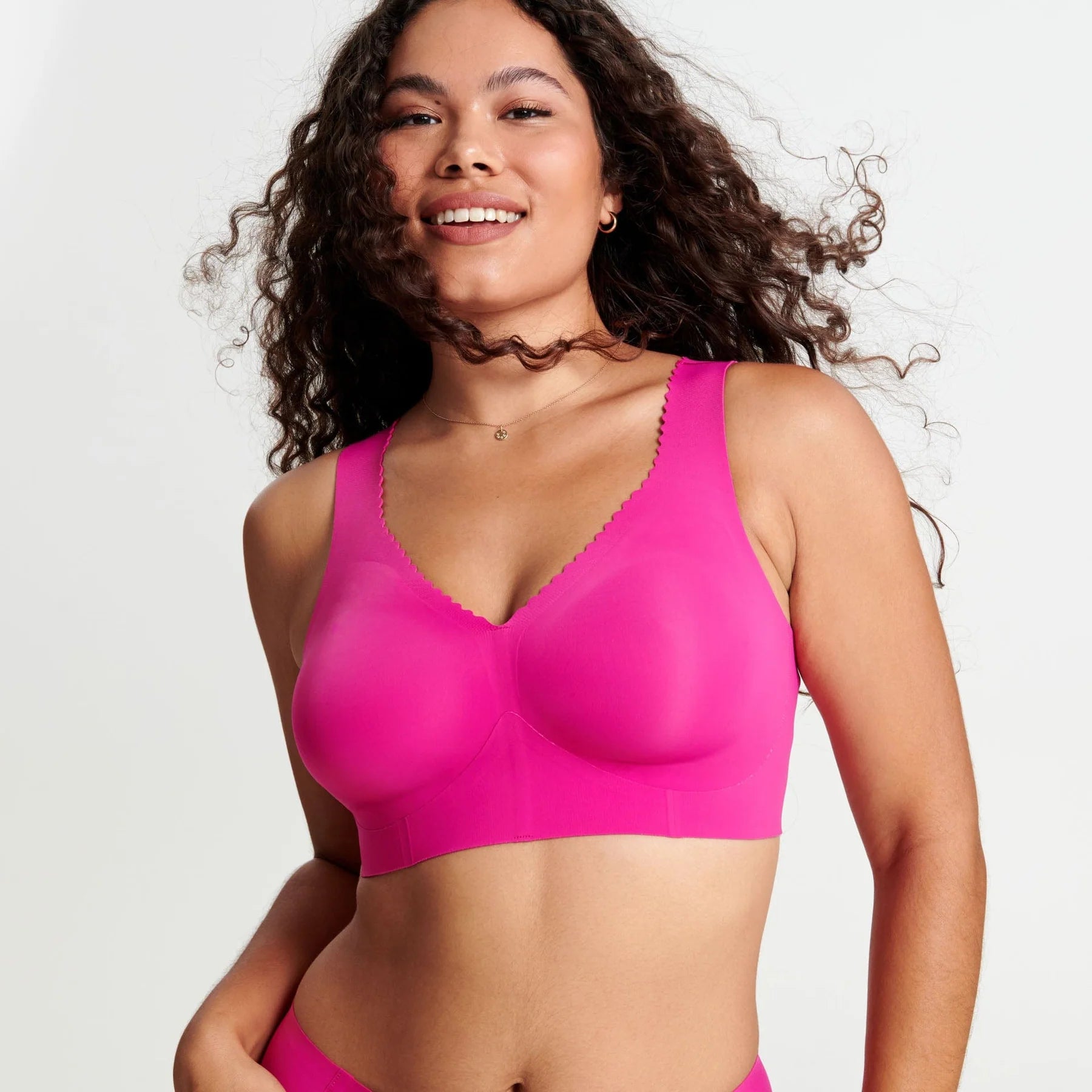 Evelyn & Bobbie Disrupts The Bra Industry With One That's Actually Made For  The Female Form