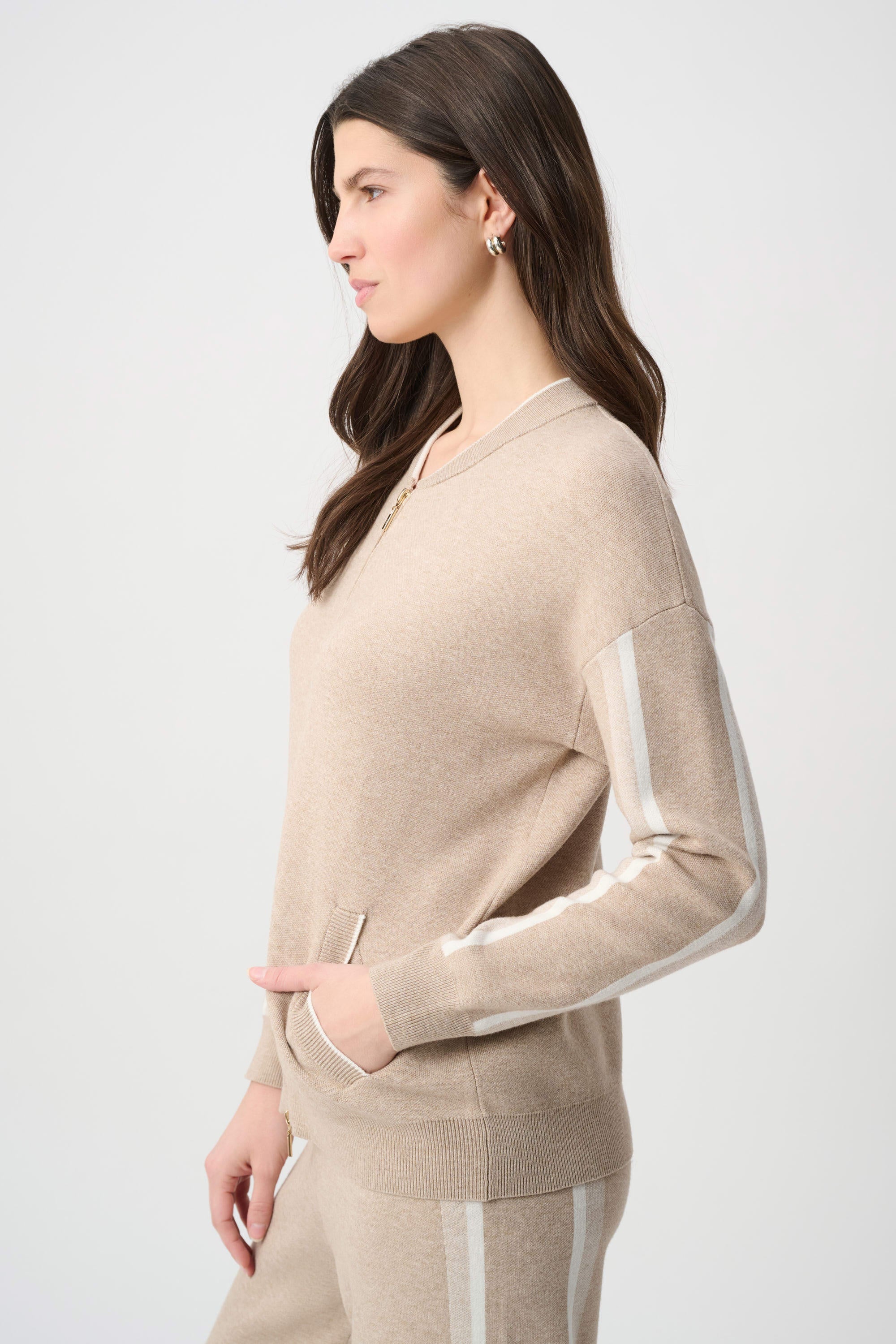 Striped Sleeve Bomber Jacket
264616 by Joseph Ribkoff