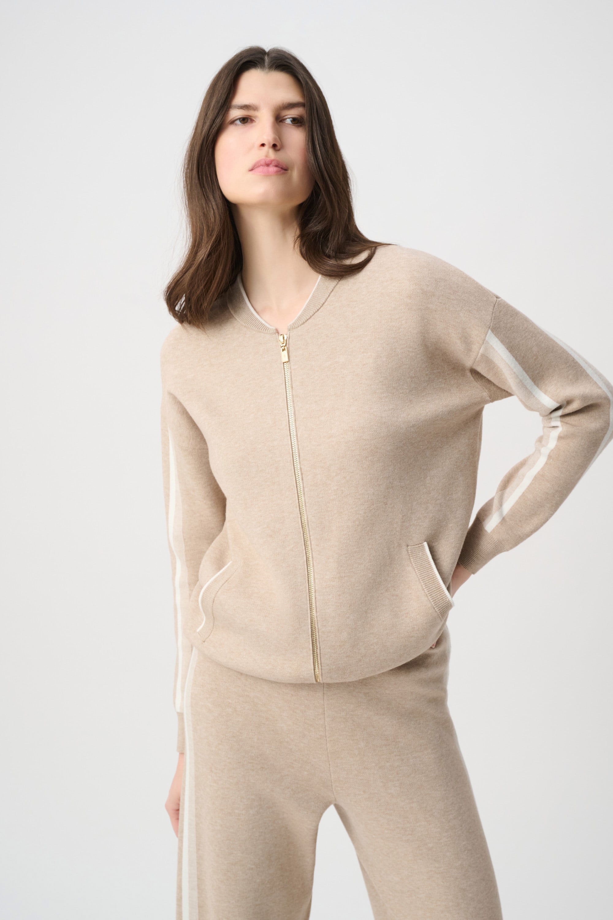 Striped Sleeve Bomber Jacket
264616 by Joseph Ribkoff
