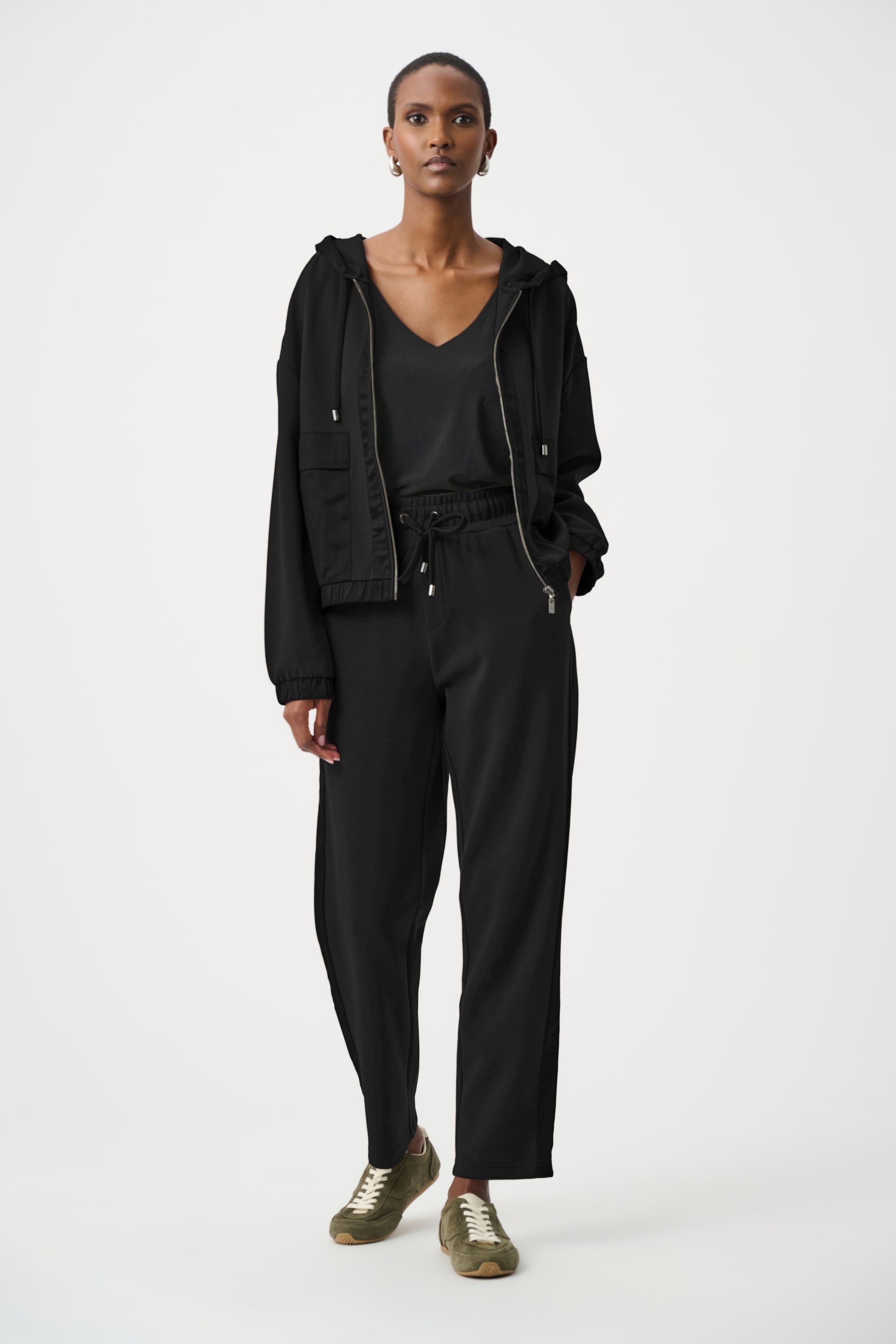 Scuba Jersey Straight Leg Pants
263623 by Joseph Ribkoff - black
