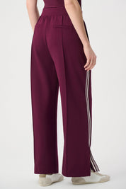 Pin-Tuck Wide-Leg Jogger
264612 by Joseph Ribkoff - elderberry