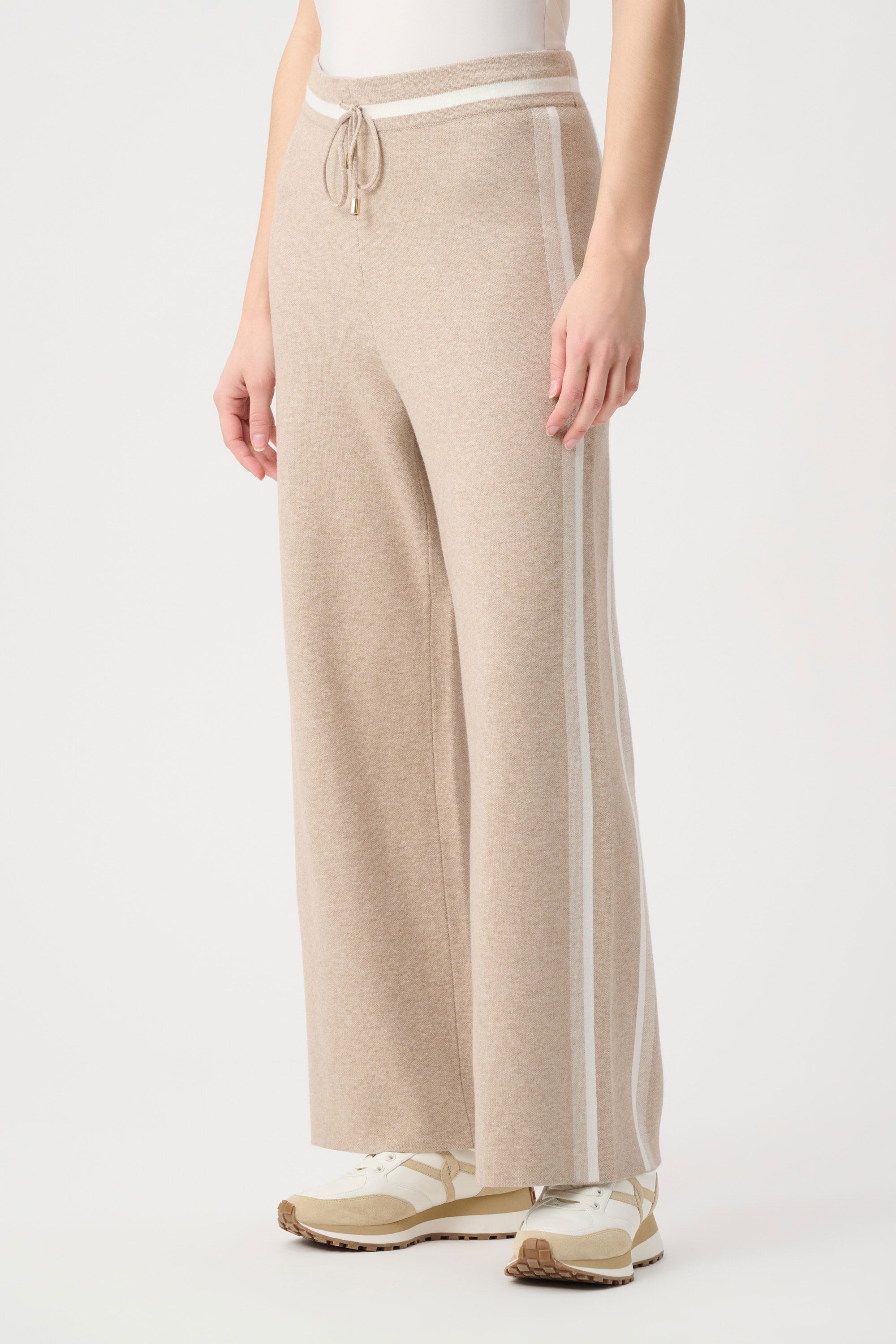 Striped Wide-Leg Sweater Pants
264613 by Joseph Ribkoff