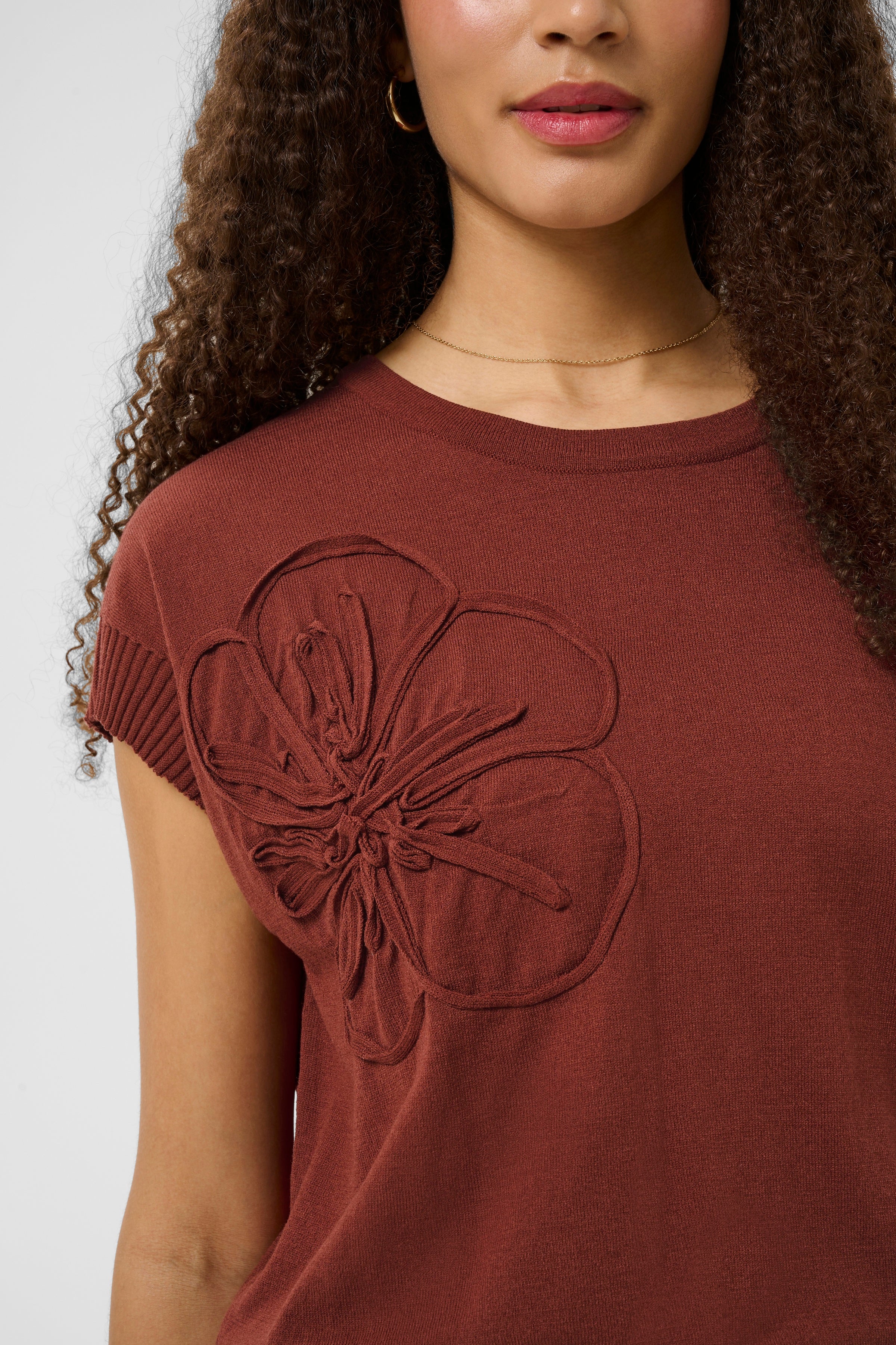 Dela Knit Pullover- Brandy Sniffer
