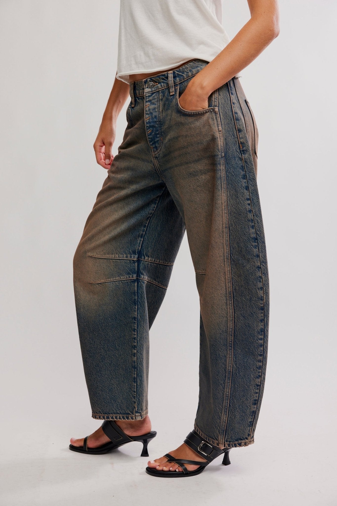 Good Luck Mid - Rise Barrel Jeans - Lost in the desert - Blue Sky Fashions & Lingerie