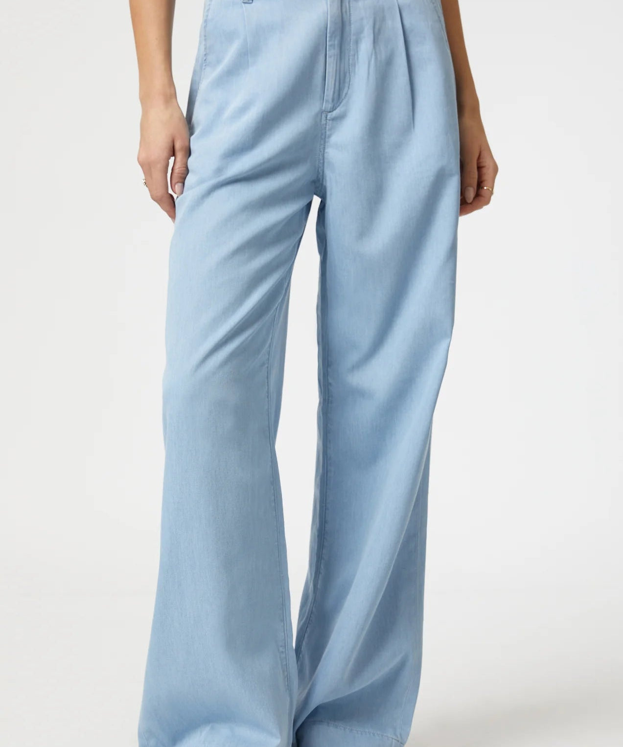 Pera Pleated Wide Leg Jeans - Light Blue Light Denim - Blue Sky Fashions & Lingerie