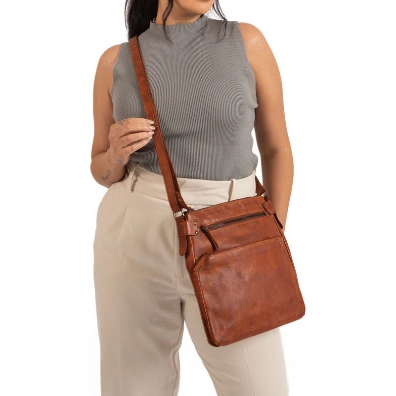 Robbie Leather Shoulder Bag - Cognac - Blue Sky Fashions & Lingerie