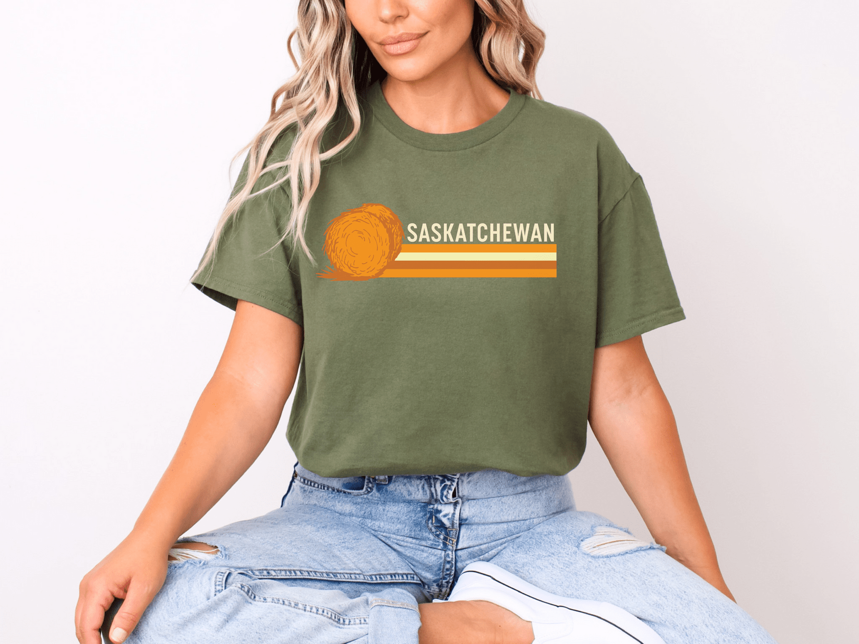 Saskatchewan Retro 70s Unisex T-shirt | Saskatchewan Clothing | Prairie Clothing - Blue Sky Fashions & Lingerie