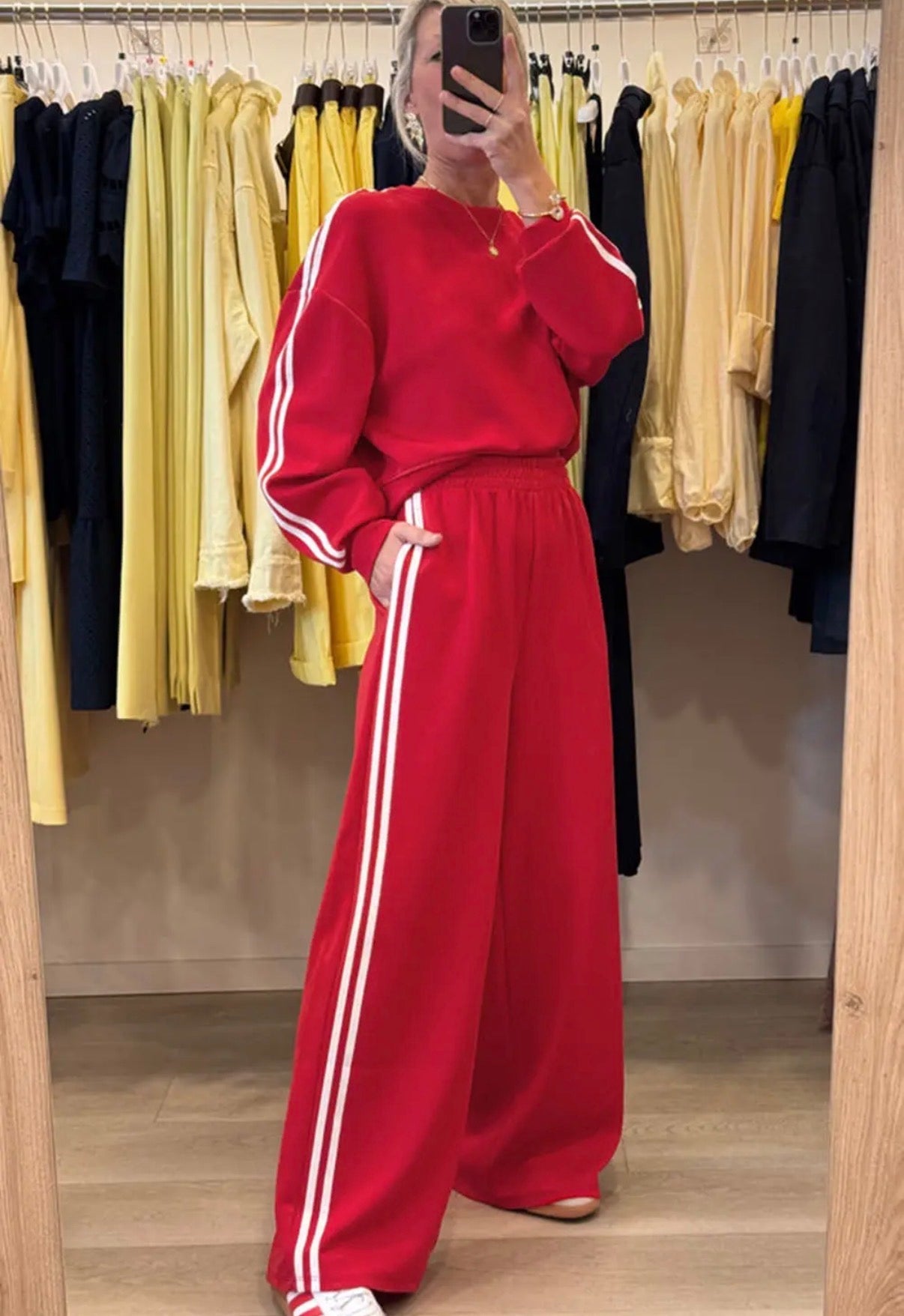 Varsity Striped Detail Crewneck Pullover Elastic Sweatpants 2pcs Outfit - Fiery Red - Blue Sky Fashions & Lingerie