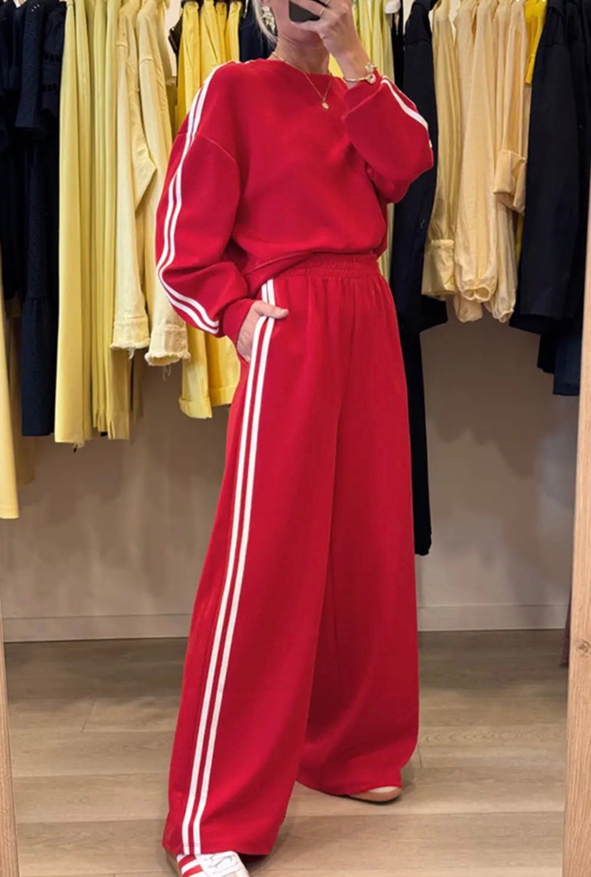 Varsity Striped Detail Crewneck Pullover Elastic Sweatpants 2pcs Outfit - Fiery Red - Blue Sky Fashions & Lingerie